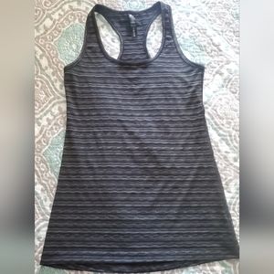Workout tank top